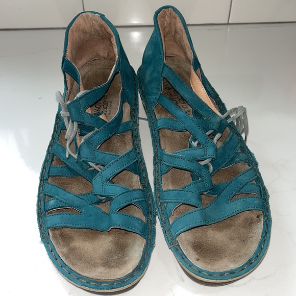 Naot Sandals - Picture 2 of 8
